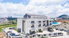 you-are-welcome-to-hotel